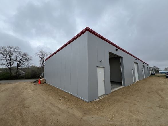 1,200sf-2,400sf Contractor Garages on Acker Road