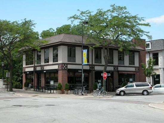 540 Lincoln St, Winnetka, IL