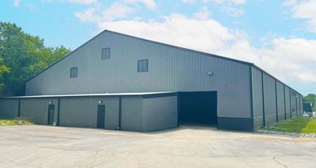 Industrial space for Sale at 207 & 211 Shady Grove Dr in Nashville