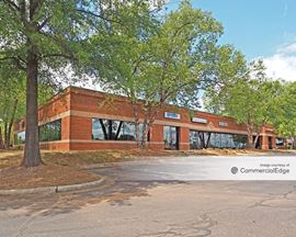 University Executive Park - 8210-8220 University Executive Park Drive & 201 McCullough Drive