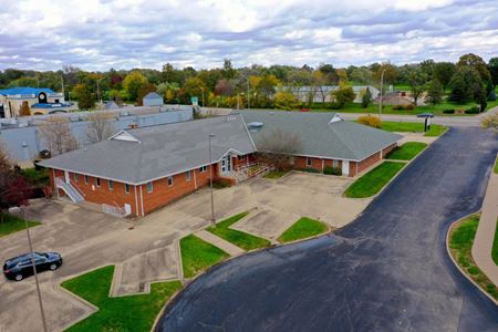 Photo of commercial space at 7801 N. Knoxville Avenue in Peoria