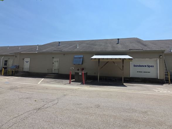 Pennichuck Square Shopping Center