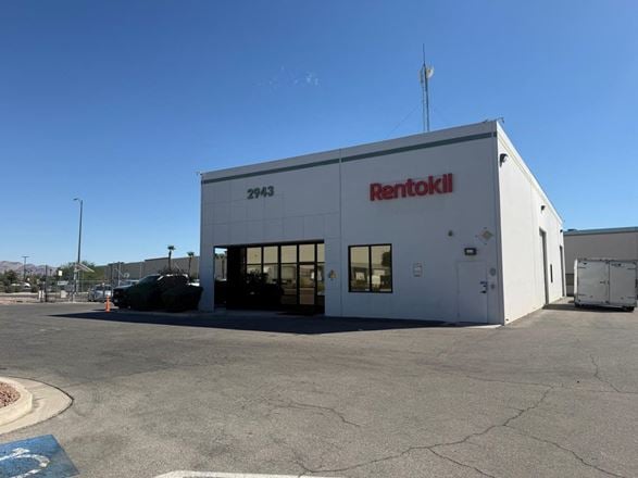 For Sale - ±4,392 SF bldg on 0.50 acre parcel