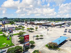 Hammond Aire Plaza: Highly Visible and Grocery-Anchored Retail