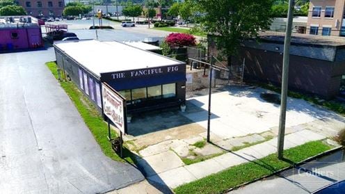±1,633 SF Freestanding Retail/Flex Building