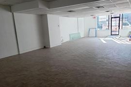 35-01 Queens Blvd