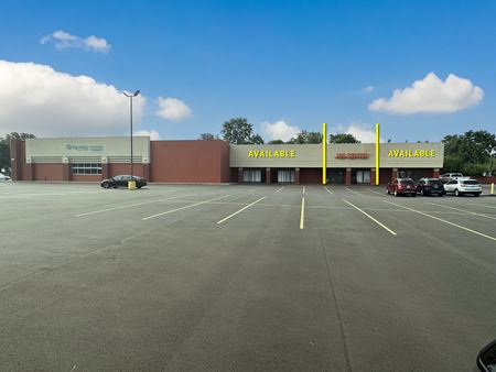 Commercial space for Rent at 13344-13488 E. 11 Mile Road in Warren