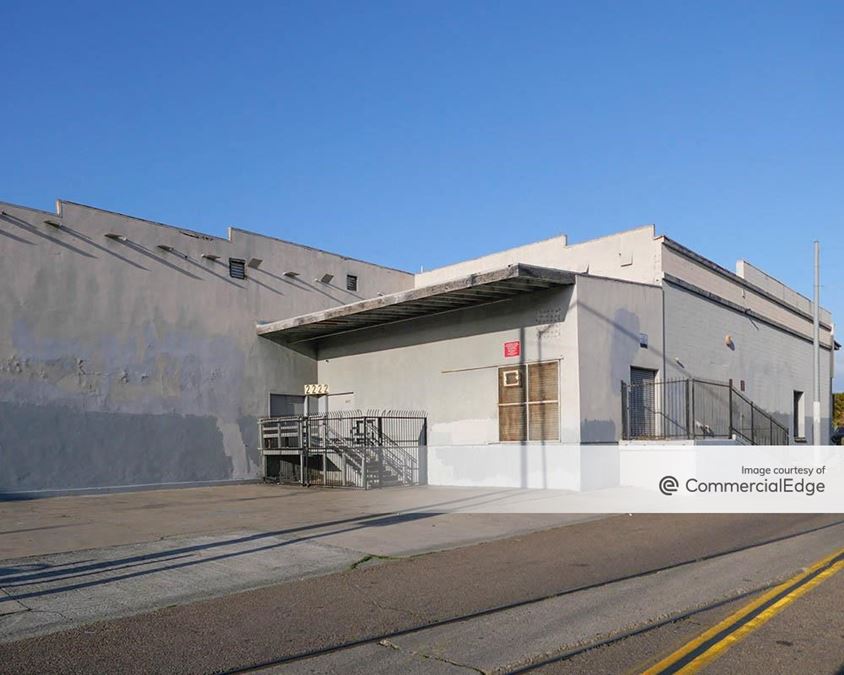2222 Commercial Street, San Diego, CA Industrial Building