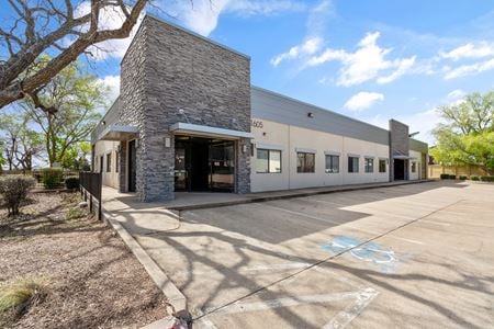 Photo of commercial space at 1605 Hart Street in Southlake