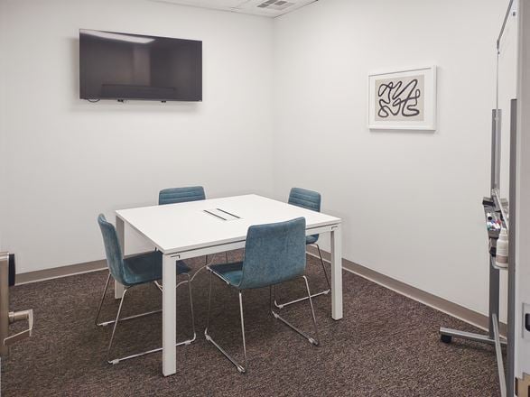 Regus - Branson - W Hwy 76