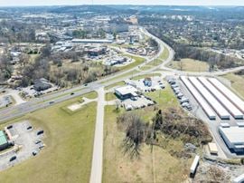 1 Tradewind Dr, Columbia TN