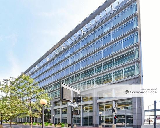 800 Walnut Street