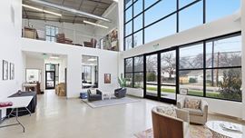 411 Radam Ln