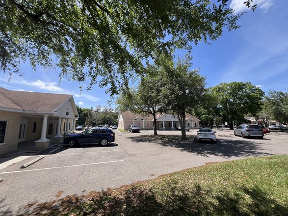 Brandon Freestanding Medical Office Suites