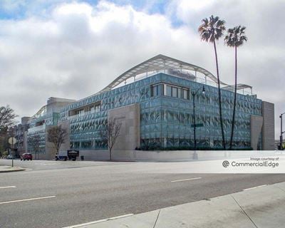 Arc Beverly - 9800 Wilshire Blvd