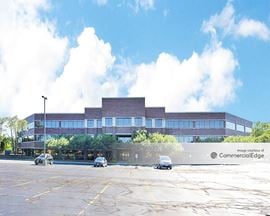 Brookfield Lakes Corporate Center - 300 North Corporate Drive