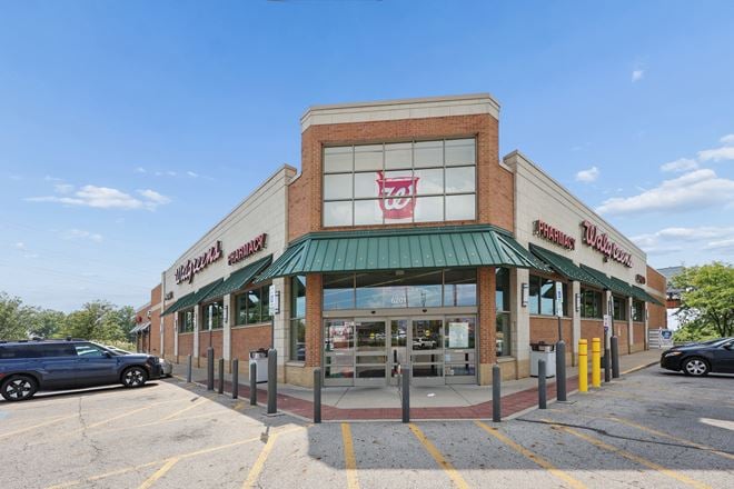 Walgreens E Broad