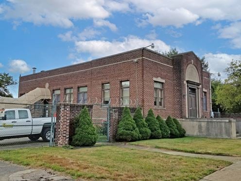 148 E. Miller Road
