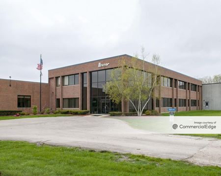 Photo of commercial space at 251 Edwards Avenue in Carpentersville