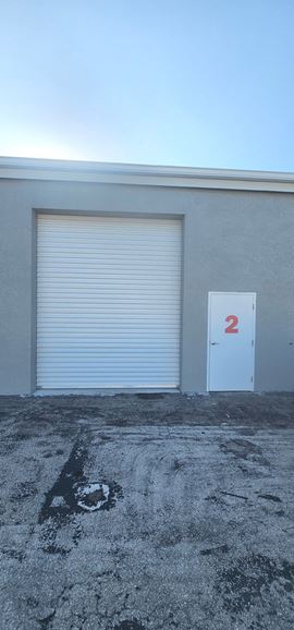 Flex Space with Outdoor Storage Available For Lease