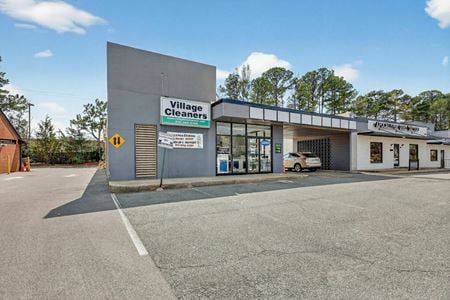 Retail space for Rent at 113 SW Maynard Rd in Cary