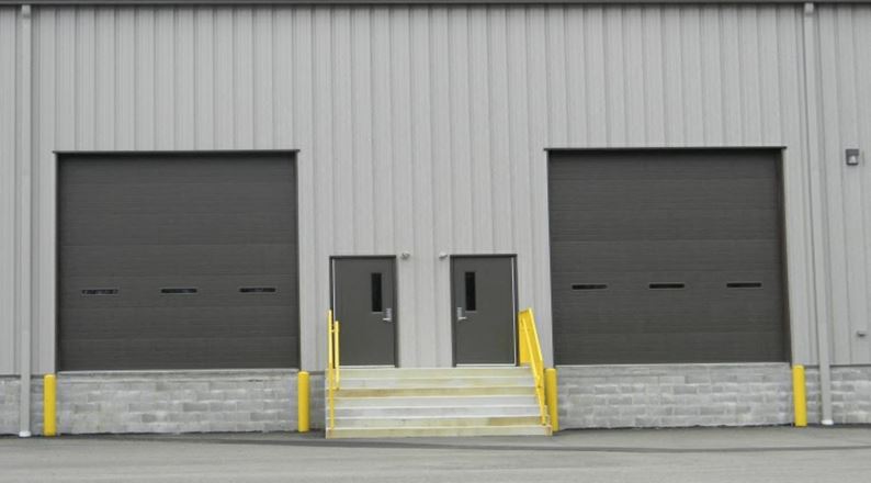 212 Airport Road - 4,000+/- SF up to 10,000+/- SF Space