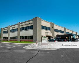 Crossroads of Oakdale - 7300 Hudson Blvd North