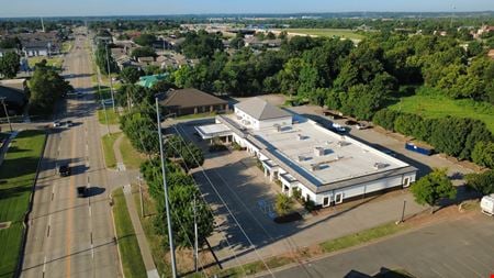 Photo of commercial space at 620-650 24th Ave SW in Norman