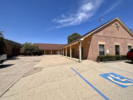 Office space for Sale at 3060 Valley Creek Dr in Baton Rouge
