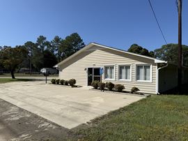 3,200 SF Showroom with Warehouse
