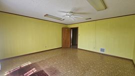 1215 W Cedar Creek Pkwy