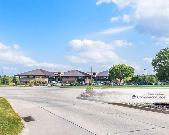 1601 West Lakes Pkwy