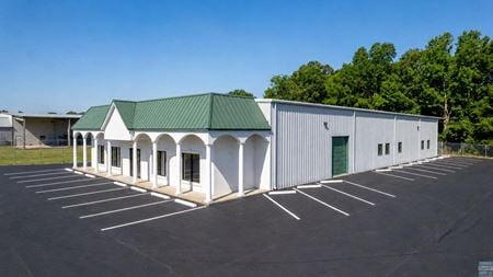 Industrial space for Rent at 3050 W Tharpe St # 1 in Tallahassee