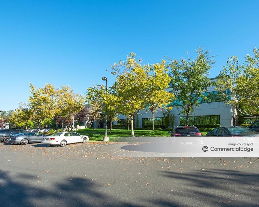 Lake Forest Tech Center - Business Central