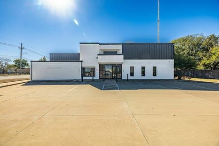 Retail space for Sale at 400 N Mission St in Sapulpa