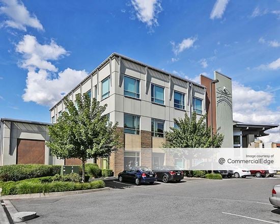 Auburn Regional Medical Plaza