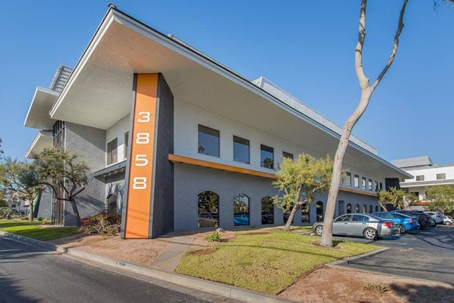 Torrance Executive Plaza