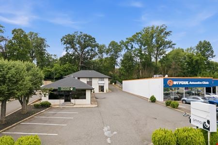 Retail space for Sale at 344 Maple Avenue East in Vienna