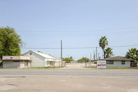 Commercial space for Rent at 5338 Leopard St in Corpus Christi