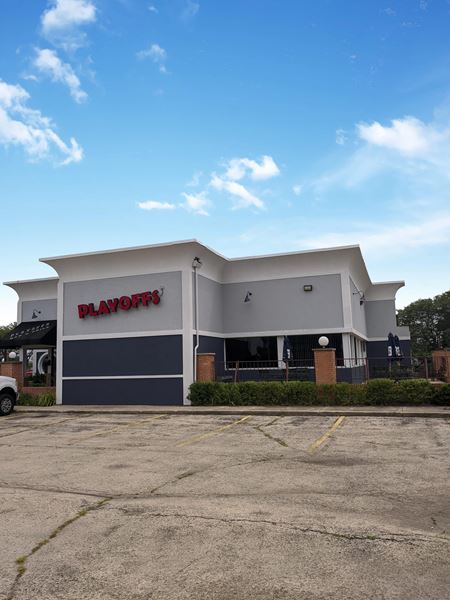 +/-6,878 SF Freestanding Restaurant Opportunity with Gaming in DuPage County - Carol Stream