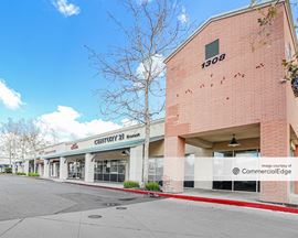Centre Court Shopping Center