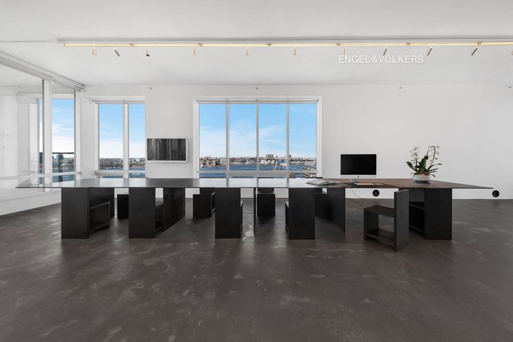 543-545 W 25th St - 18th Floor