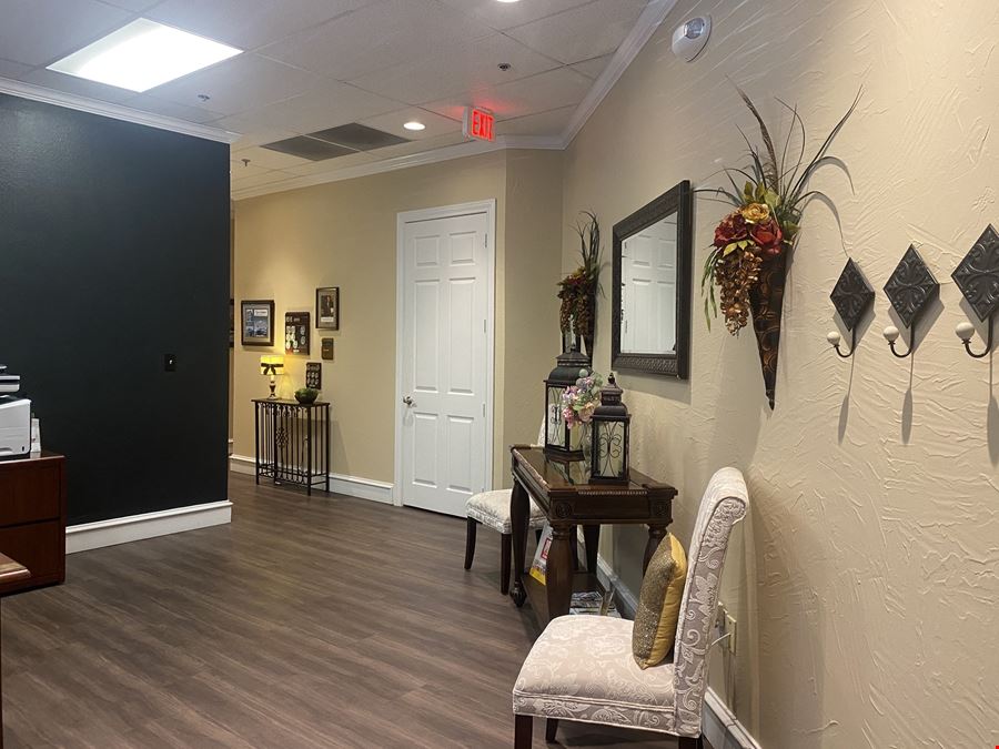 2200-2220 Pool Road