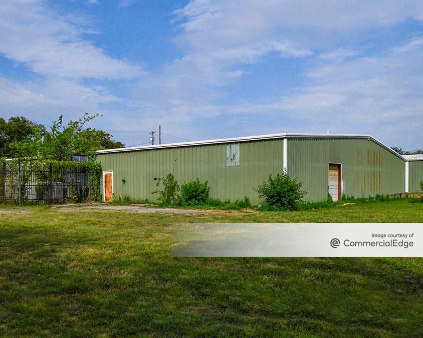 714 East Grove Street, Terrell, TX industrial Building