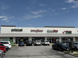 RETAIL CENTER | SHADOW-ANCHORED BY WALMART