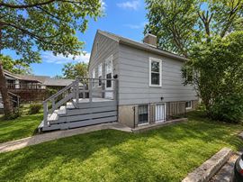 15 Burlington Ave