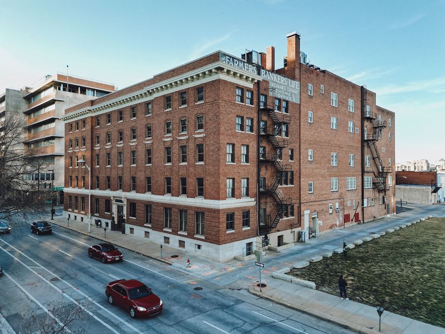 HISTORIC DOWNTOWN OFFICE BUILDING