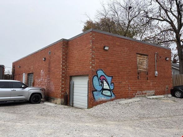 1207 S Lewis - Gadget Co Warehouse - Industrial