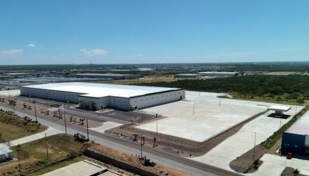 Industrial space for Rent at Vidal Cantu Industrial Center in Laredo