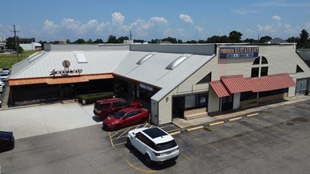 Retail space for Rent at 4201 Veterans Memorial Blvd in Metairie